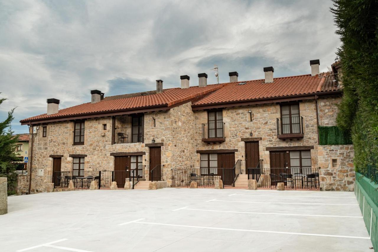 Posada Y Apartamentos Trebuesto De Guriezo Exterior photo